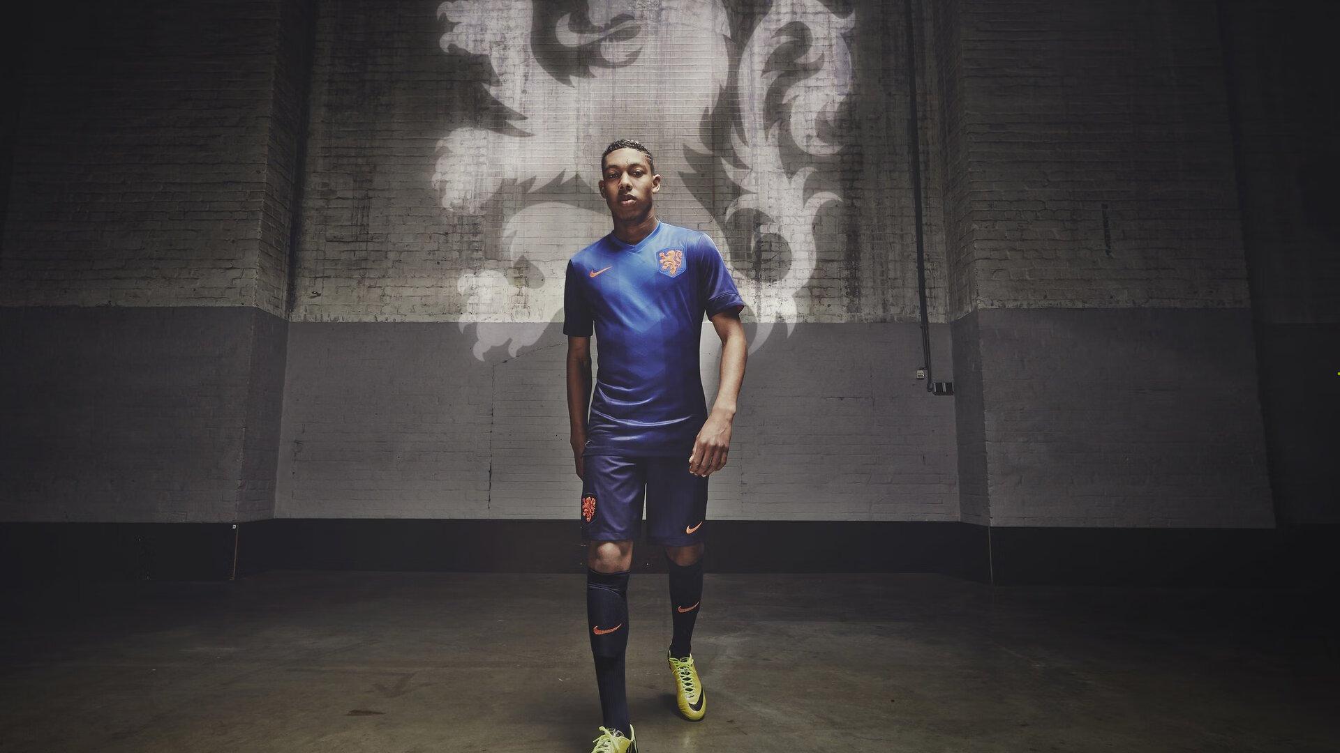 中国游泳队闪耀世锦赛，斩获多枚金牌创历史佳绩